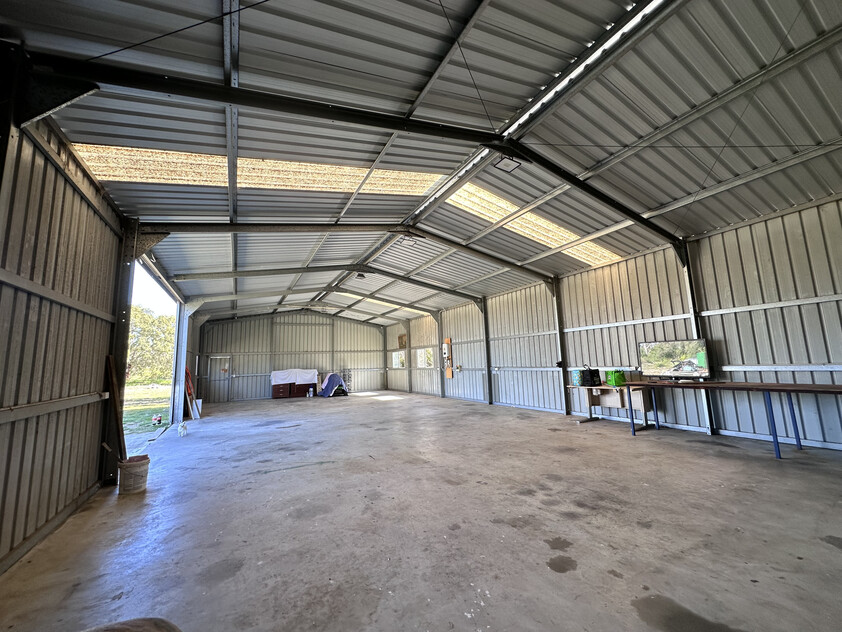 Modern Rural Retreat with Large Living, Massive Shed & Nature Reserve Outlook