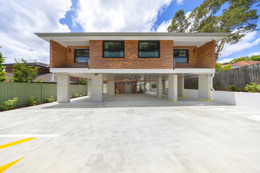 Nearly-New Premier Furnished Studios in Heart of Epping