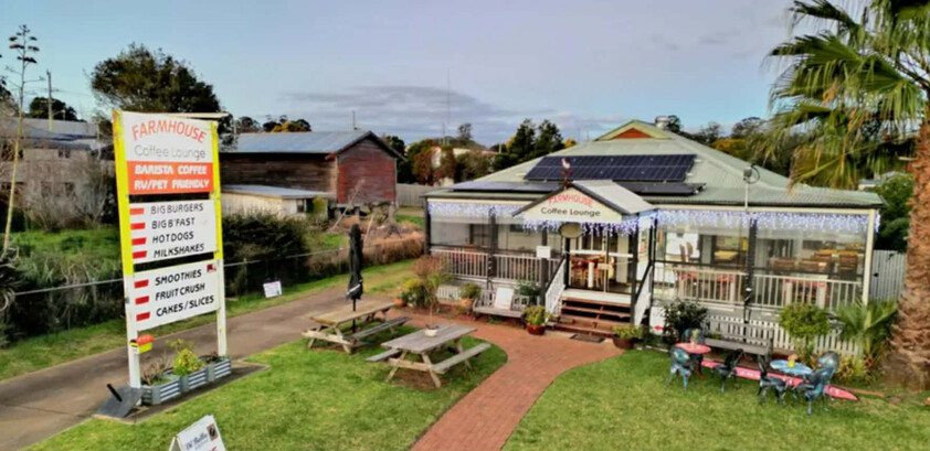 Farmhouse Coffee Lounge