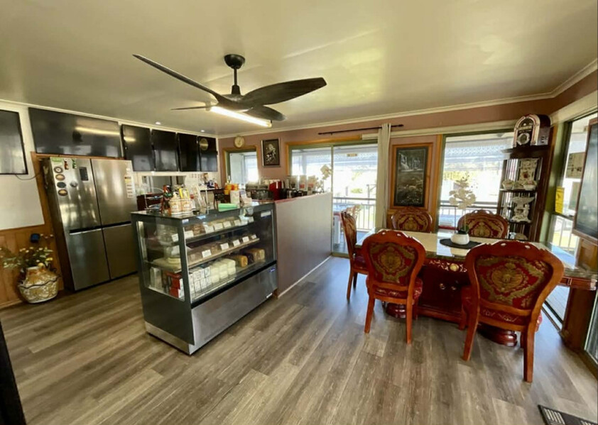 Farmhouse Coffee Lounge