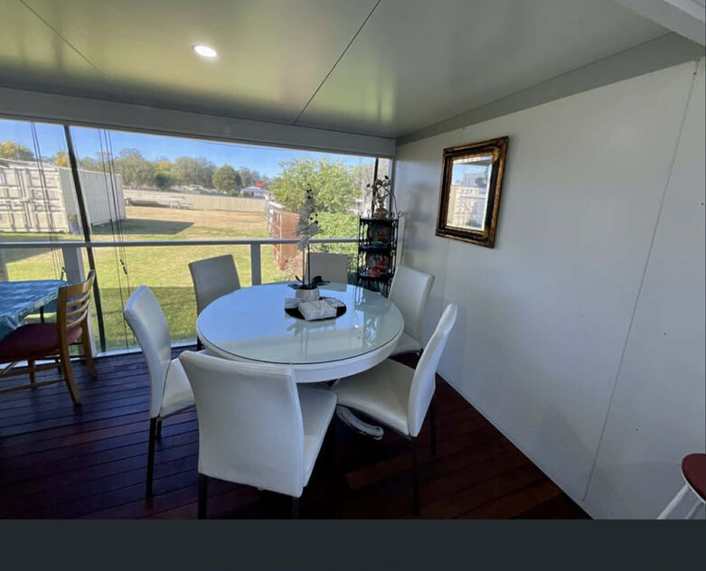 Farmhouse Coffee Lounge