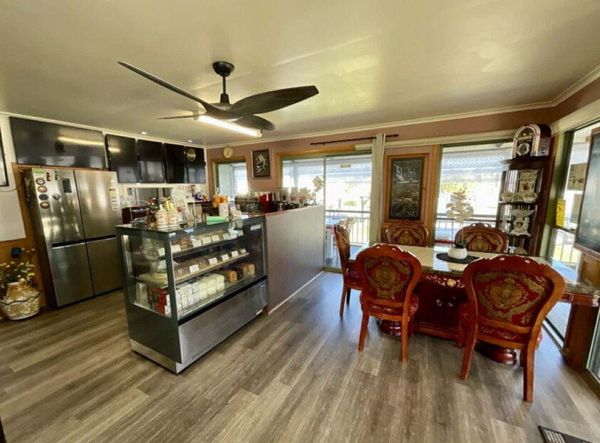 Farmhouse Coffee Lounge