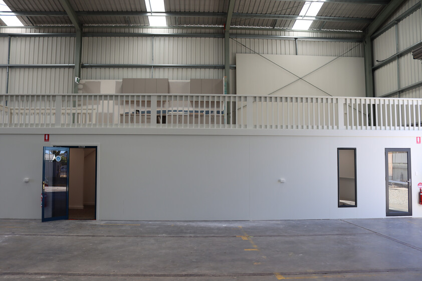 Large Commercial Shed Now Available