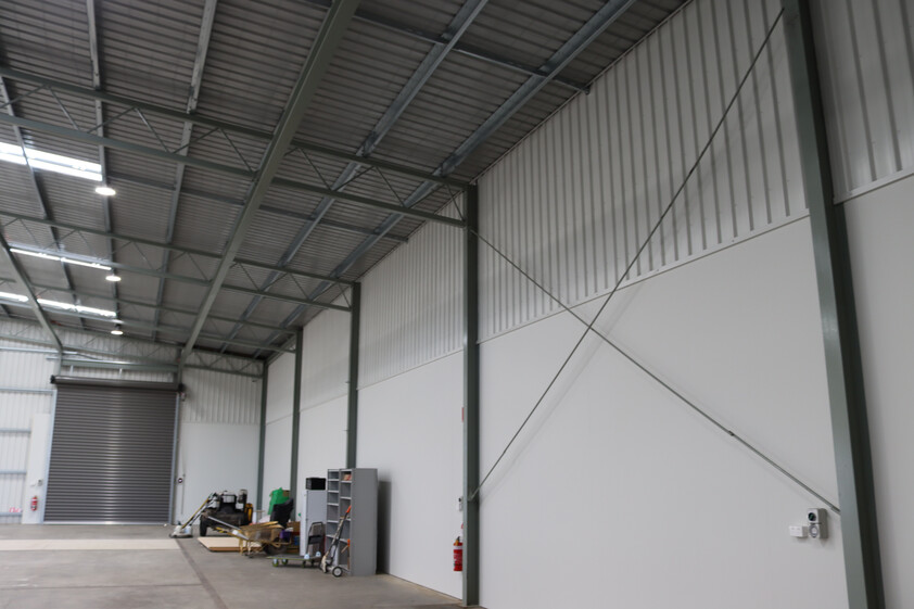 Large Commercial Shed Now Available
