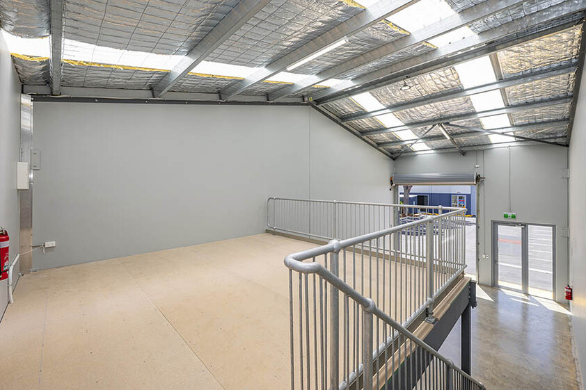 Light Industrial Unit in Central Location