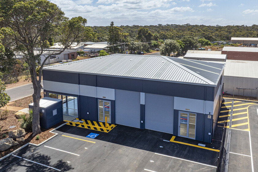 Light Industrial Unit in Central Location
