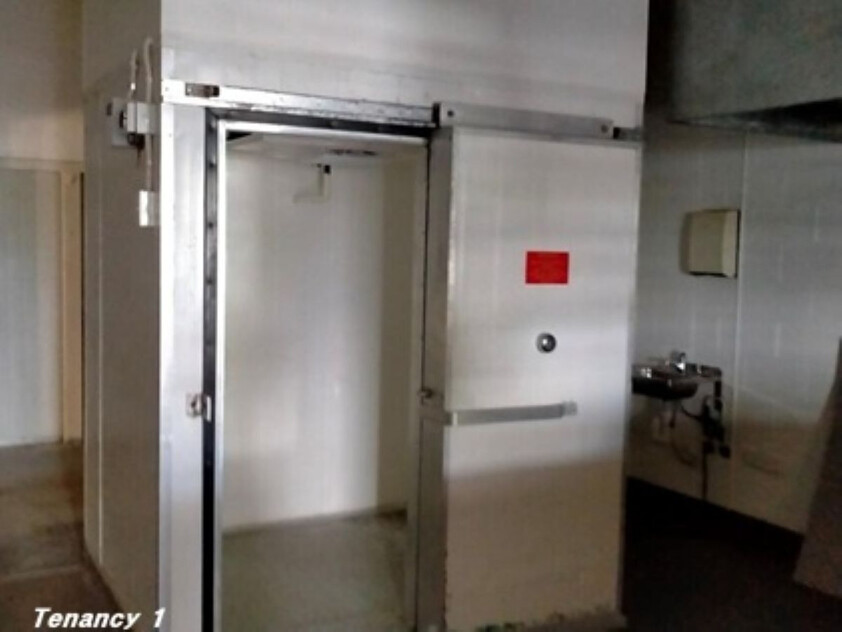 Commercial Investment.PRIME PROPERTY for a PIZZA RESTAURANT ,ITALIAN RESTURANT,TA,And FROZEN MEALS.ETC.
