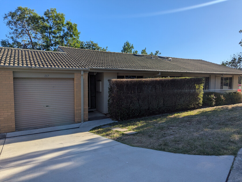 North-Facing 2-Bedroom “Willemsen” Unit in Quiet, Private Complex