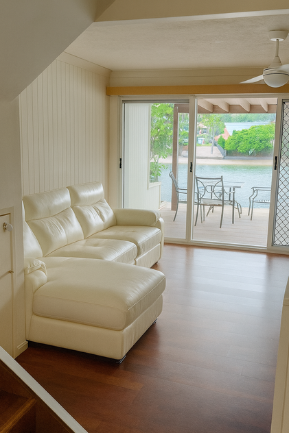 West facing Lakeside Townhouse + Resort Facilities