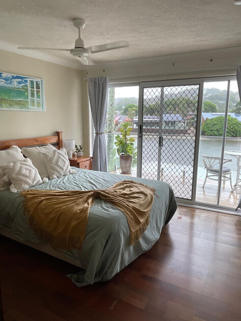 West facing Lakeside Townhouse + Resort Facilities