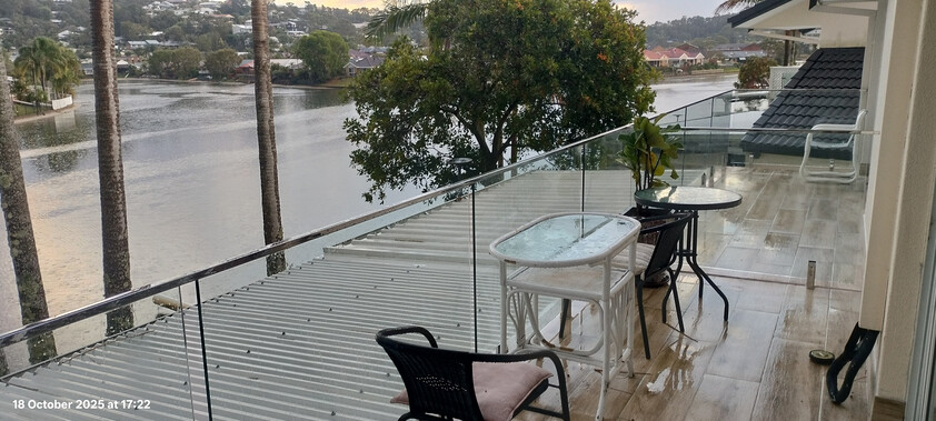West facing Lakeside Townhouse + Resort Facilities