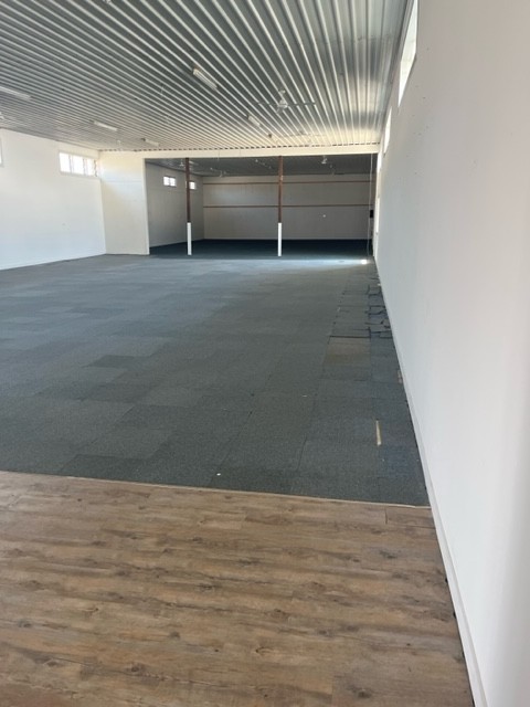 HIGH-EXPOSURE CORNER PREMISES 500SQM | FLOOD-FREE | FLEXIBLE USE