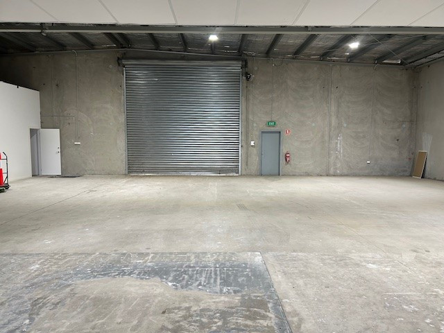 Commercial Building For Lease