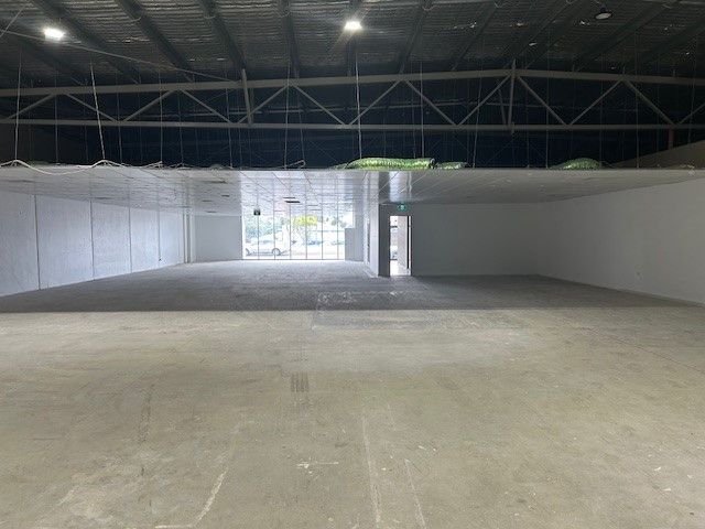 Commercial Building For Lease