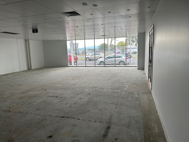 Commercial Building For Lease