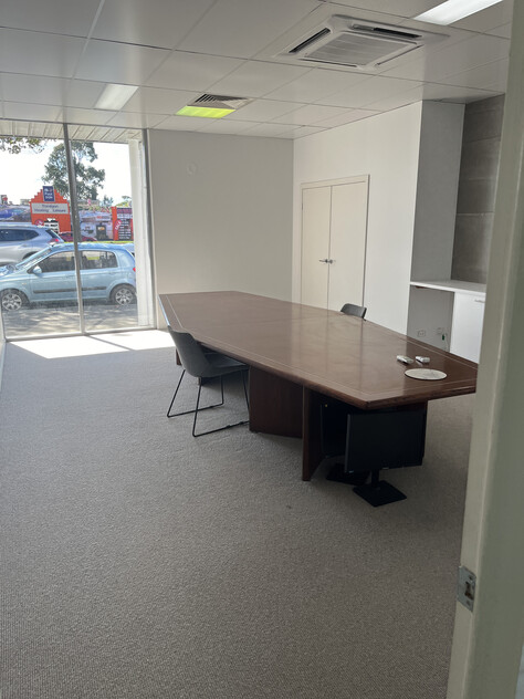 Commercial Building For Lease