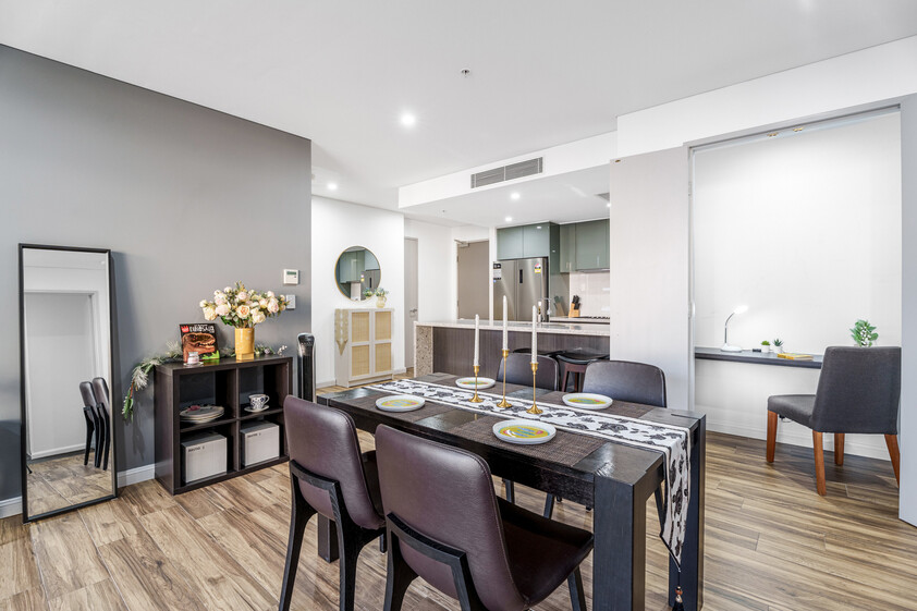 3-Bedroom Apartment with Resort Facilities & 2 Car Spaces
