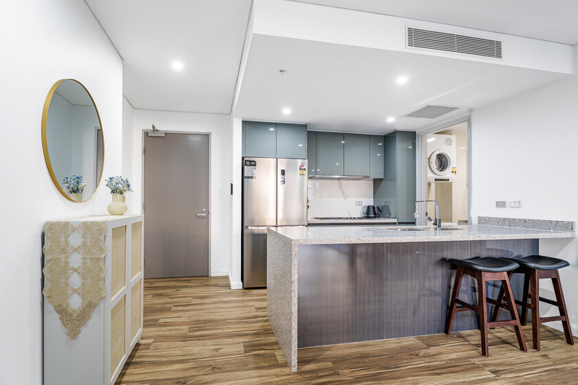 3-Bedroom Apartment with Resort Facilities & 2 Car Spaces