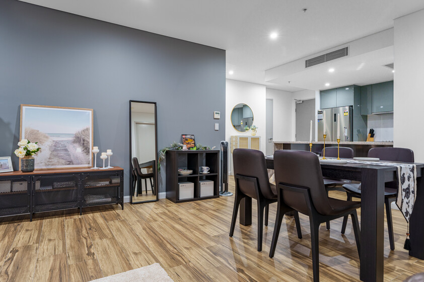 3-Bedroom Apartment with Resort Facilities & 2 Car Spaces