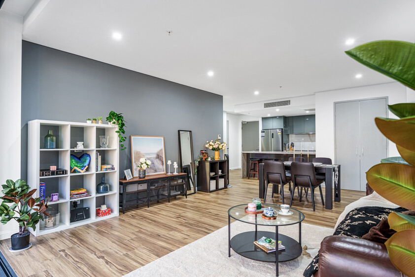 3-Bedroom Apartment with Resort Facilities & 2 Car Spaces