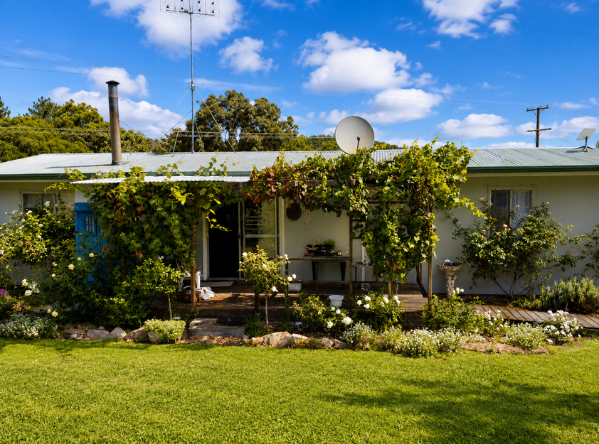 A Rare 60.51ha Nature Refuge with Iconic Granite Formation & Lifestyle Potential