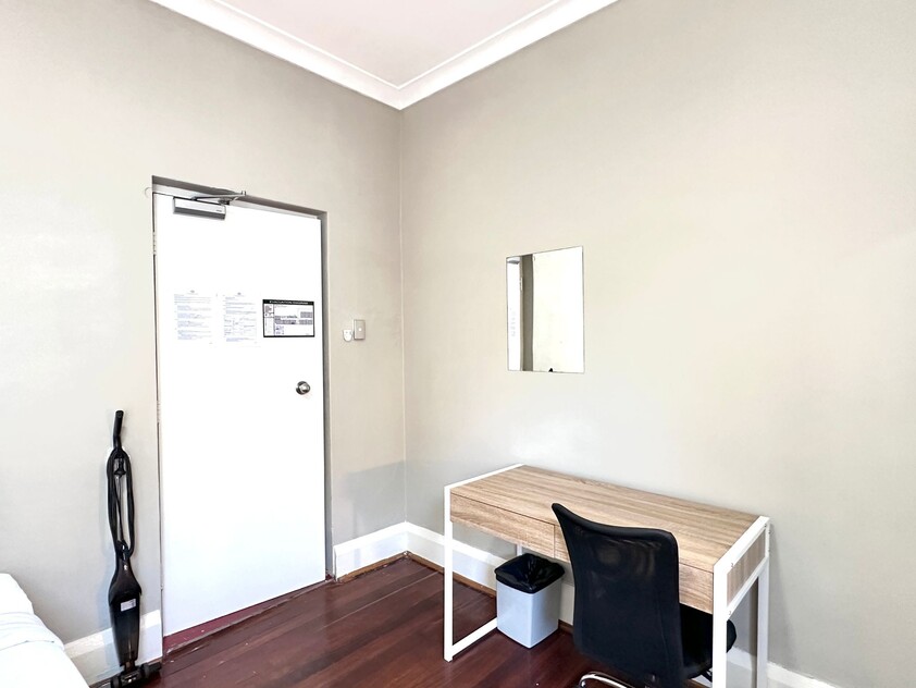 Haymarket - Prime Sydney Location - Cnr George St and Central Station