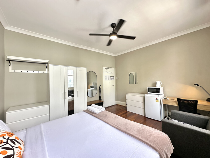 Haymarket - Prime Sydney Location - Cnr George St and Central Station