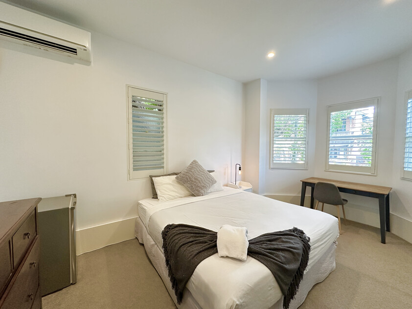 Private Room Walk to North Sydney Station and Greenwood Plaza in 8 Min