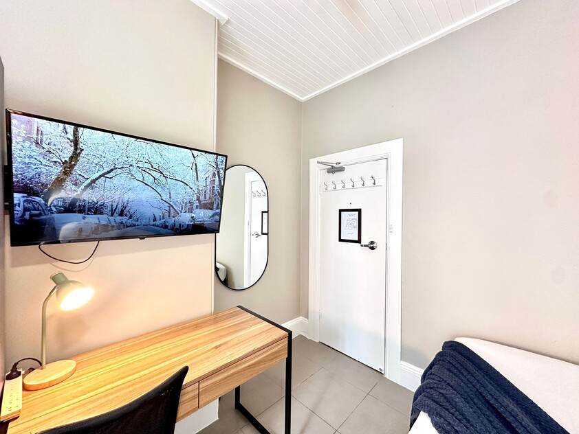 Ensuite Room for Rent in the Heart of Oxford Street