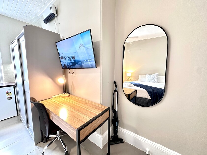 Ensuite Room for Rent in the Heart of Oxford Street