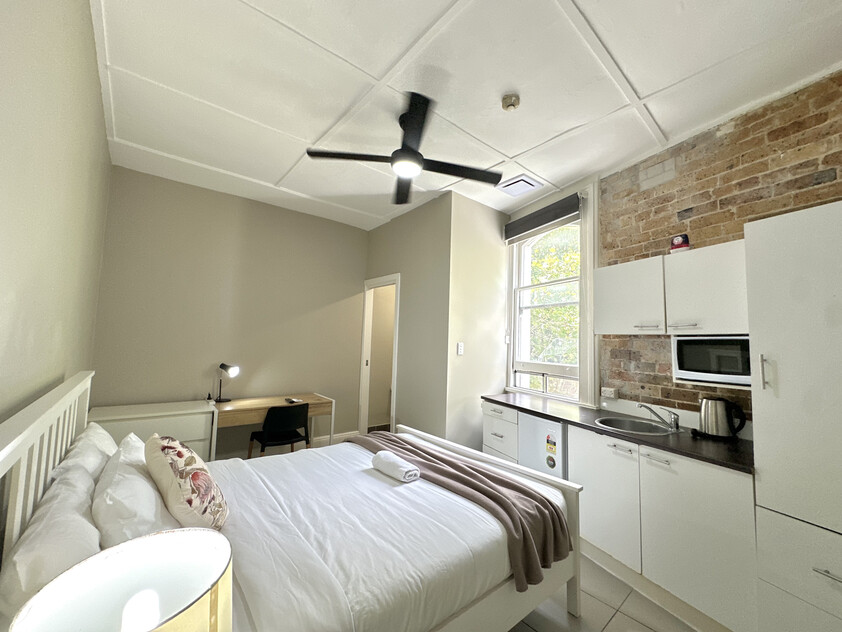 Ensuite Room for Rent in the Heart of Oxford Street