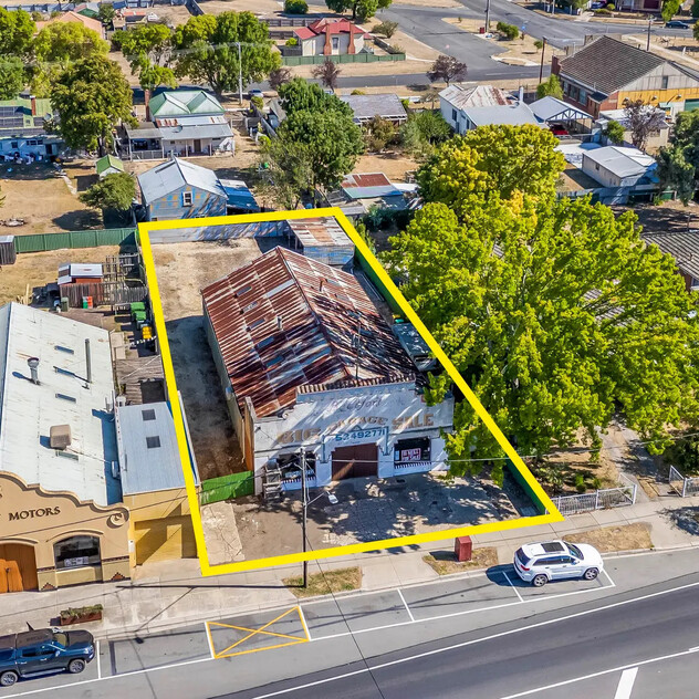 Iconic Commercial Freehold | Live/Work & Residential Potential (STCA) | Central Beaufort