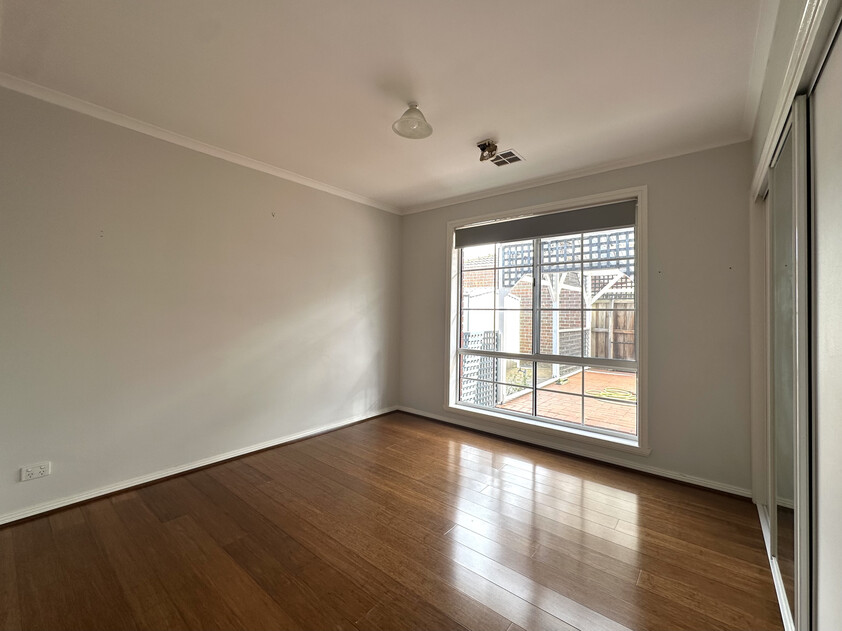 Spacious Family Living in a Prime Seabrook Location