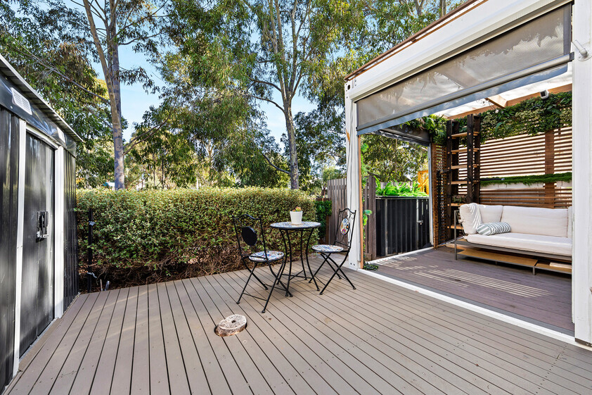 Renovated Single-Level Villa with Courtyard Gate to the Park and Playground