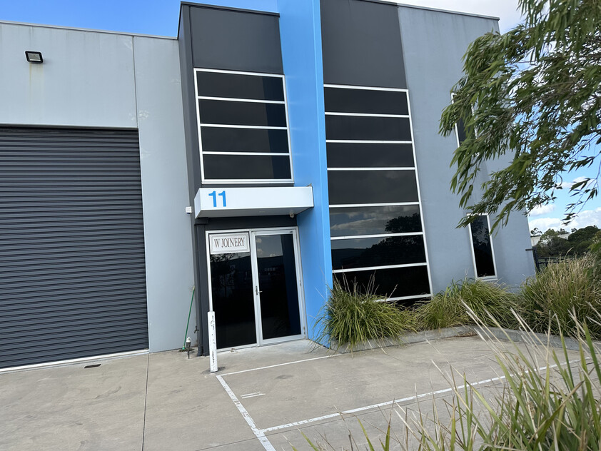 160A POWER & 152sqm YARD | FACTORY 11: WHOLE LEASE $37k PA OR OFFICE SUB-LEASE $10k PA | FACTORY 10: 180sqm COMING SOON