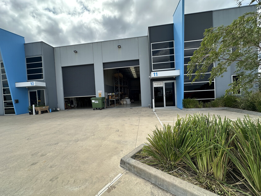 160A POWER & 152sqm YARD | FACTORY 11: WHOLE LEASE $37k PA OR OFFICE SUB-LEASE $10k PA | FACTORY 10: 180sqm COMING SOON