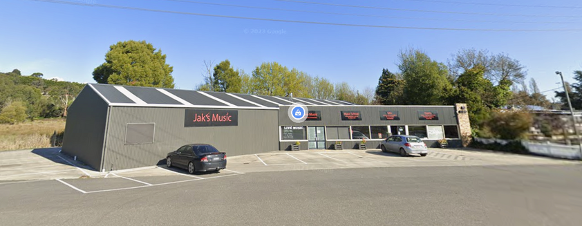 Retail music store and music school