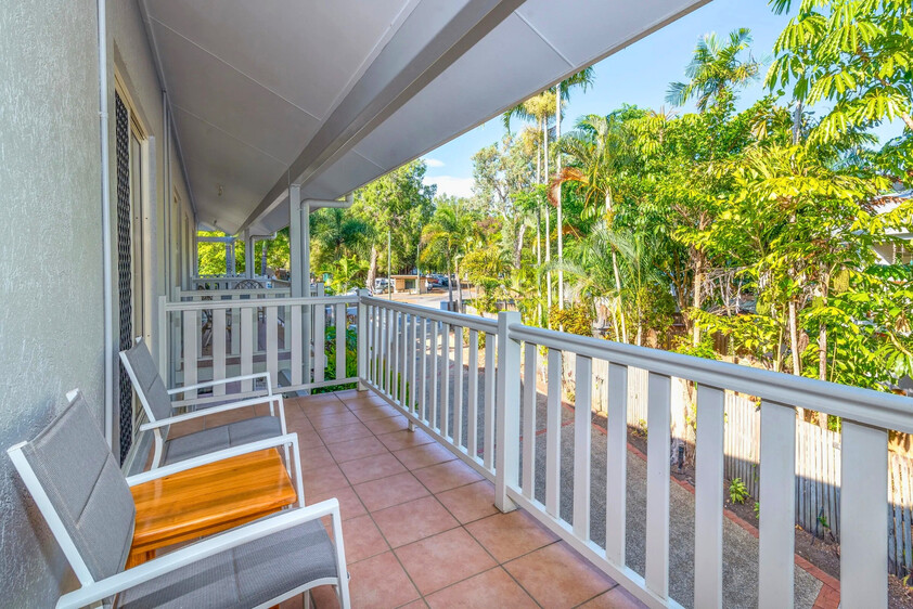 200m to Four Mile Beach | Furnished Townhouse | Lifestyle + Income Flexibility