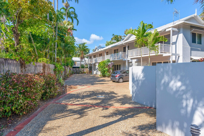 200m to Four Mile Beach | Furnished Townhouse | Lifestyle + Income Flexibility
