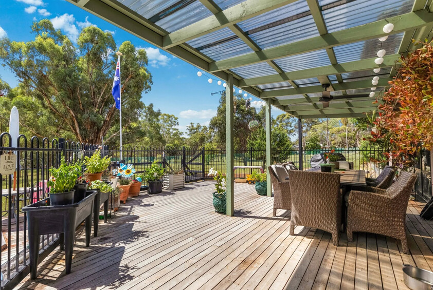 Spacious Family Acreage Retreat with Pool, Shed & Solar on 8.5 Acres