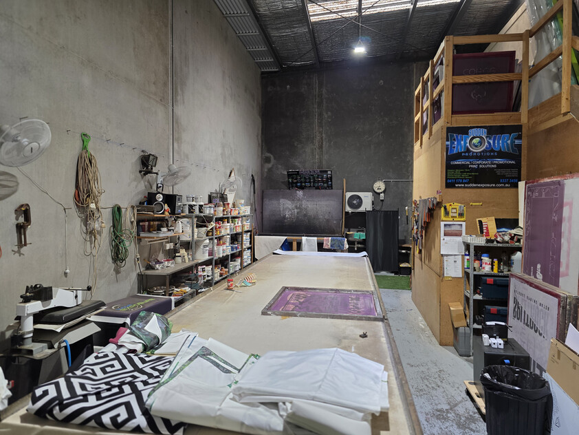 Turnkey Screen Printing & Signage Production Facility