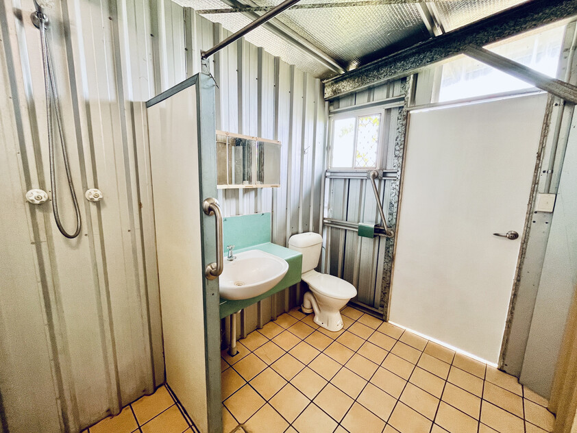 Modern Off-Grid Living that ticks all the boxes!
