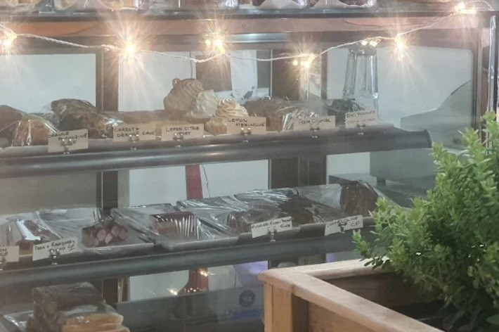 Established Cafe/Restaurant Strong Local Following & Proven Performance