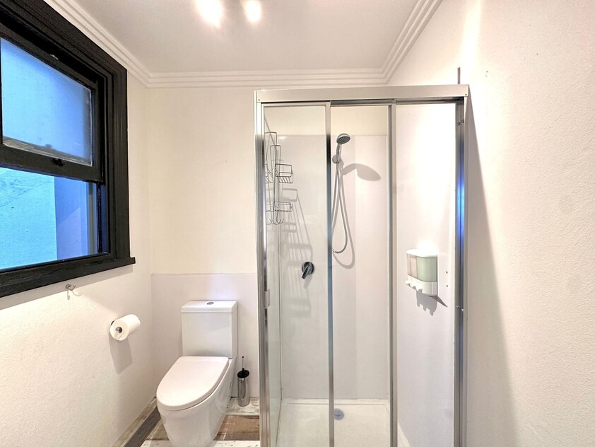 Modern Furnished Studio Units in Potts Point Move In Today!