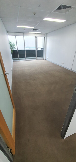 COMMERCIAL OFFICE SPACE FOR LEASE - IDEAL FOR SMALL BUSINESS - FLEXIBLE LEASE TERMS