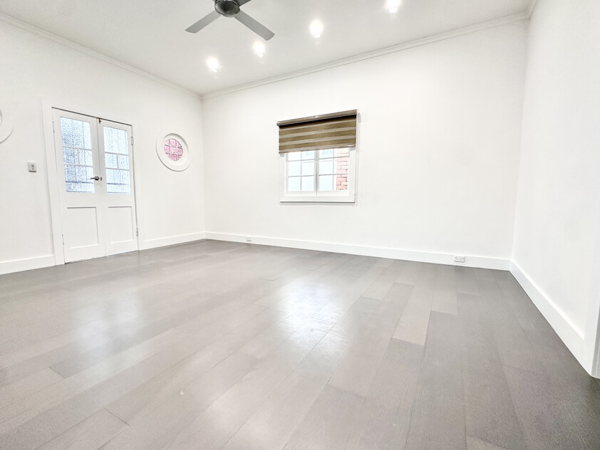 Newly Renovated Professional Office / Consulting Space