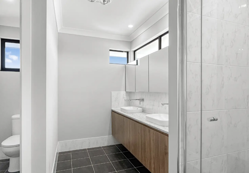 Spacious & Thoughtfully Designed 5 Bedroom Home