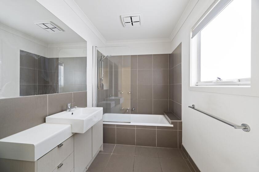 Walk to Middle Gorge Station | Stylish Low-Maintenance Living