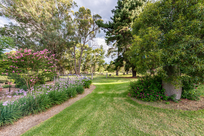 STRATHKELAM HOMESTEAD & HIGHLAND CROFT COTTAGE