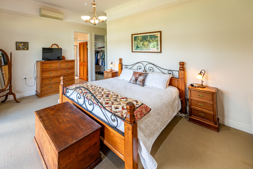 STRATHKELAM HOMESTEAD & HIGHLAND CROFT COTTAGE